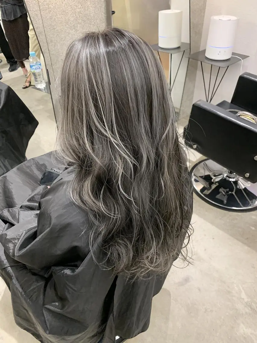 ロング カラー ハイライトカラー ハイライト ヘアカラー CARAT堺東 Aujua認定サロンのヘアスタイル