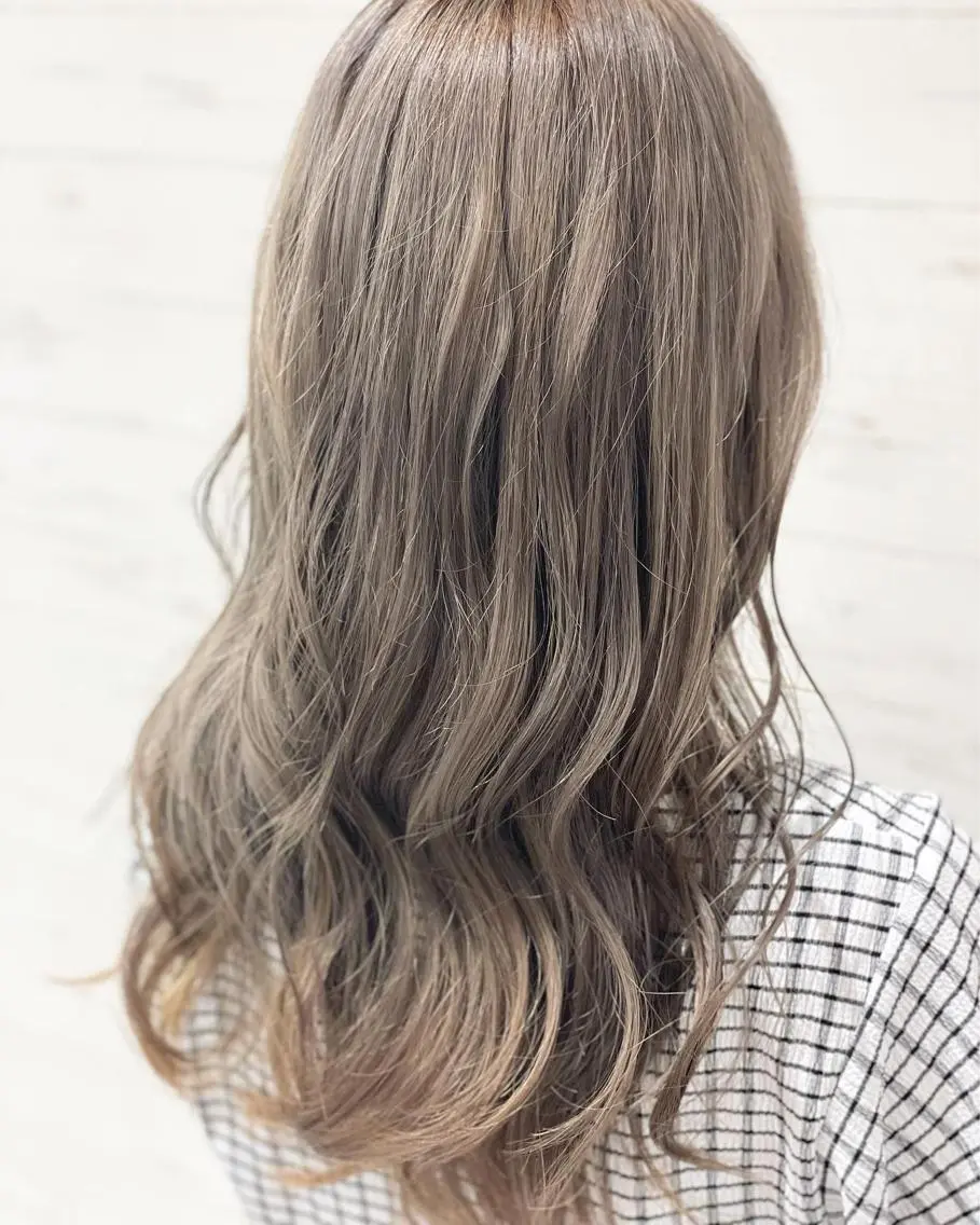 カラー EARTH 山﨑龍馬のヘアスタイル