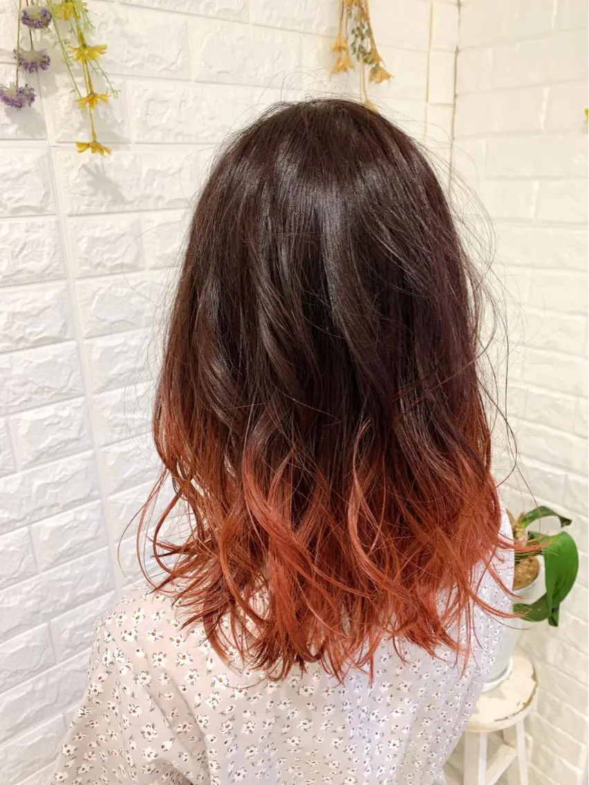 ロング カラー ブリーチ グラデーションカラー ヘアカラー トリートメント ハイトーン/ブリーチ 山崎　悠次のヘアスタイル