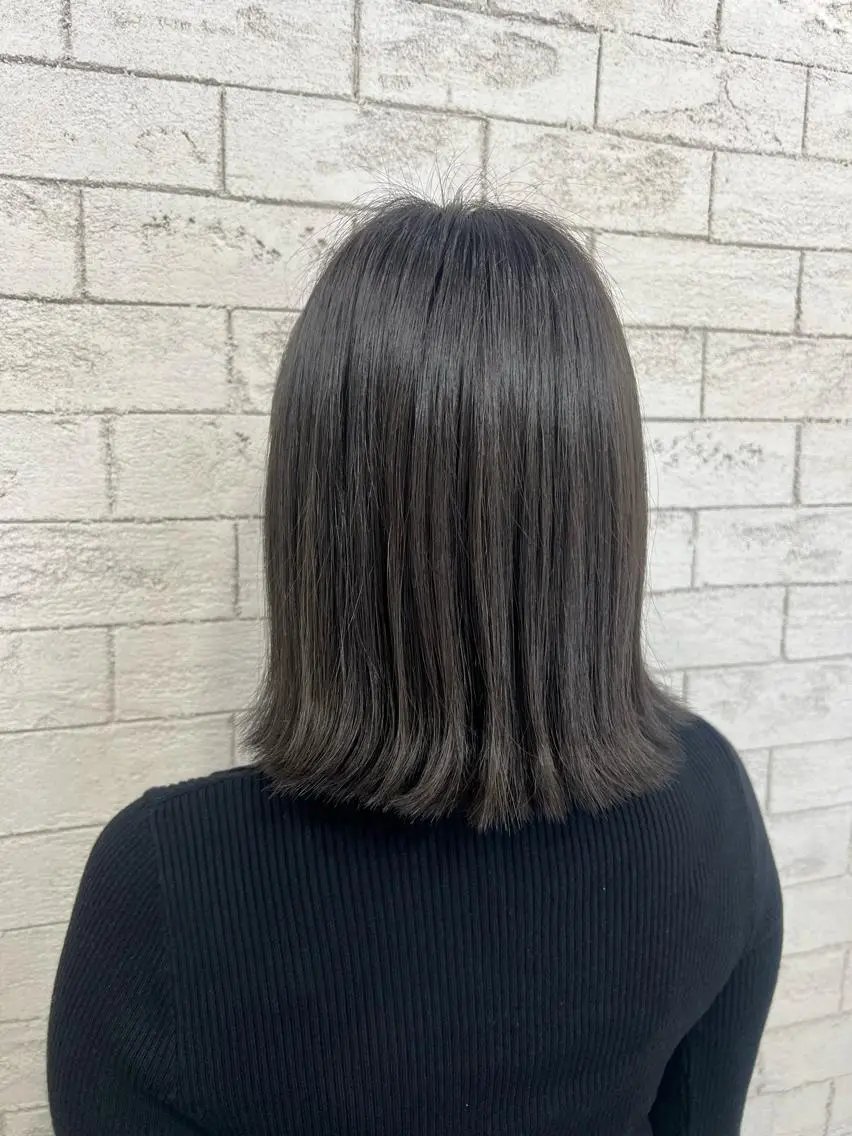 ミディアム アッシュ yuuna 🤎のヘアスタイル