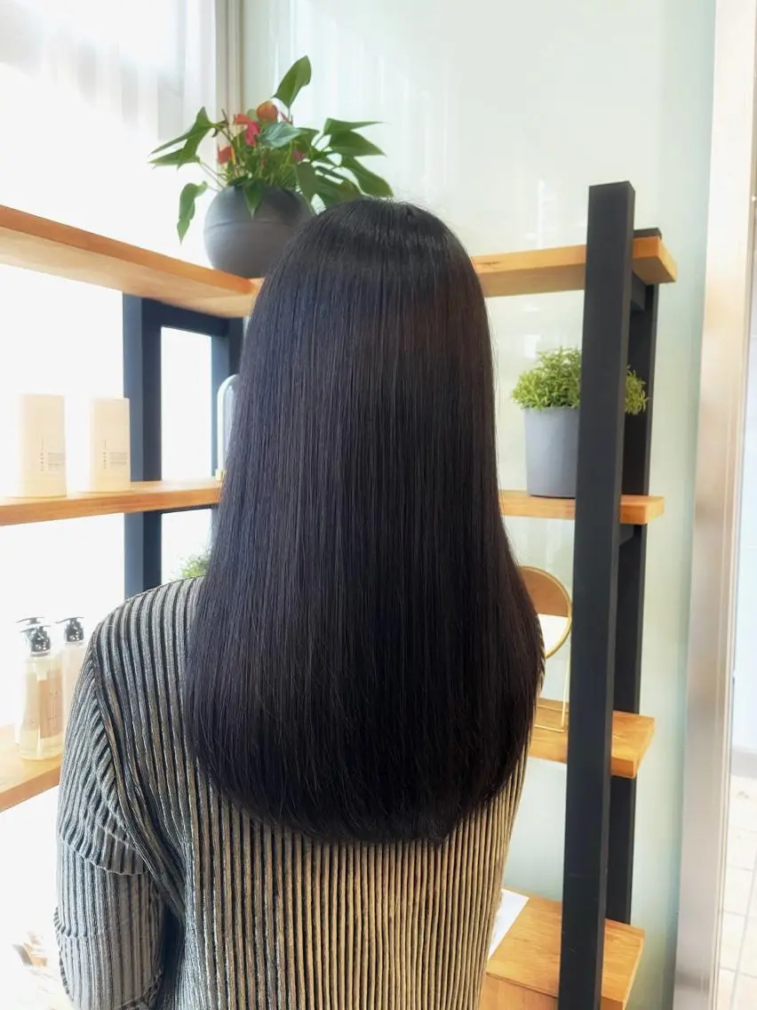 セミロング 髪質改善 トリートメント 酸熱トリートメント カット ヘアカラー トリートメント 鈴木 雅人のヘアスタイル