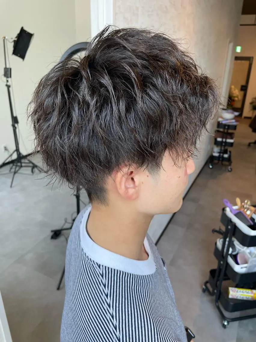 ショート パーマ メンズ カット パーマ 👑髪質改善カラー 中垣斗希のヘアスタイル
