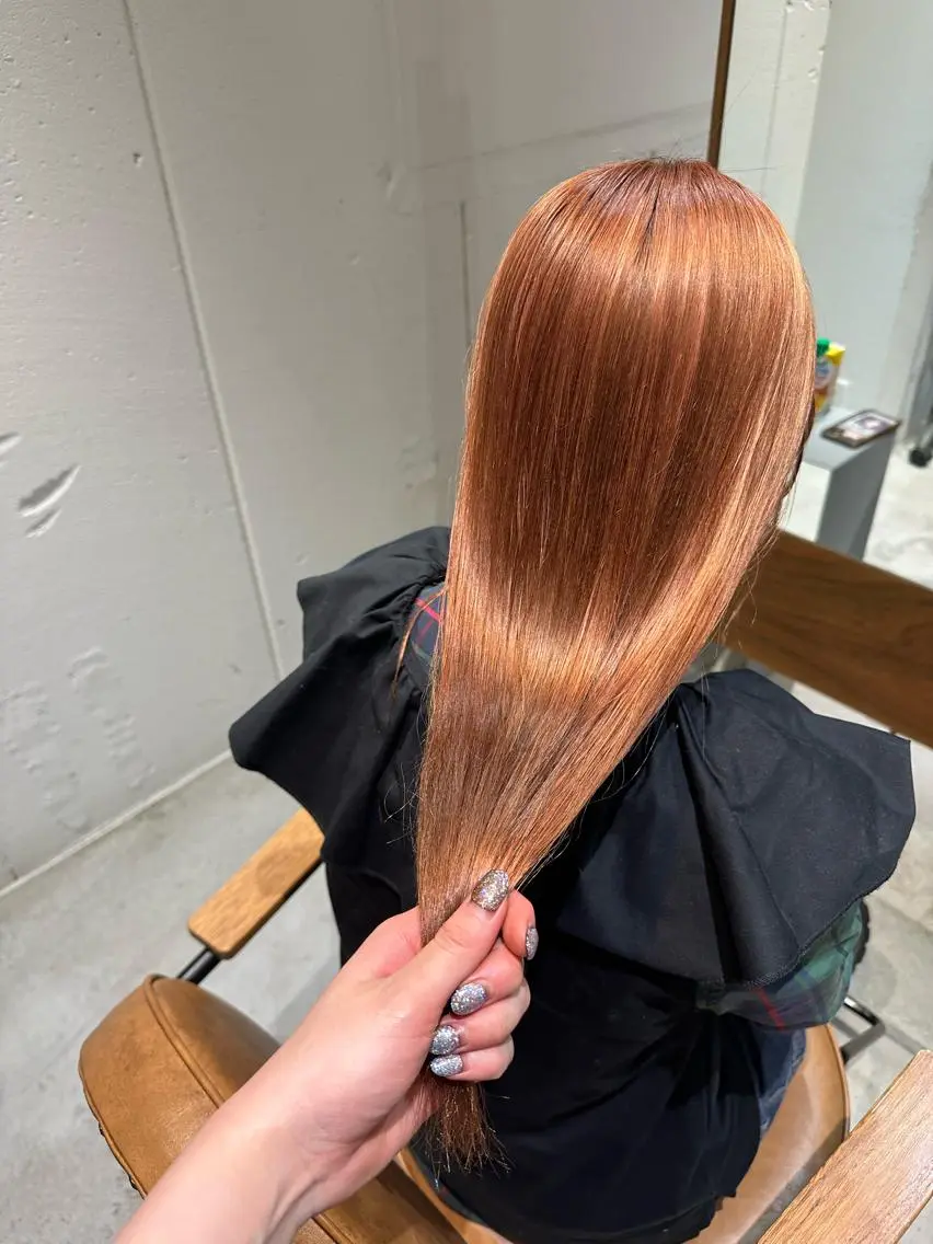 セミロング カラー ブリーチ newi京橋 【noa】のヘアスタイル