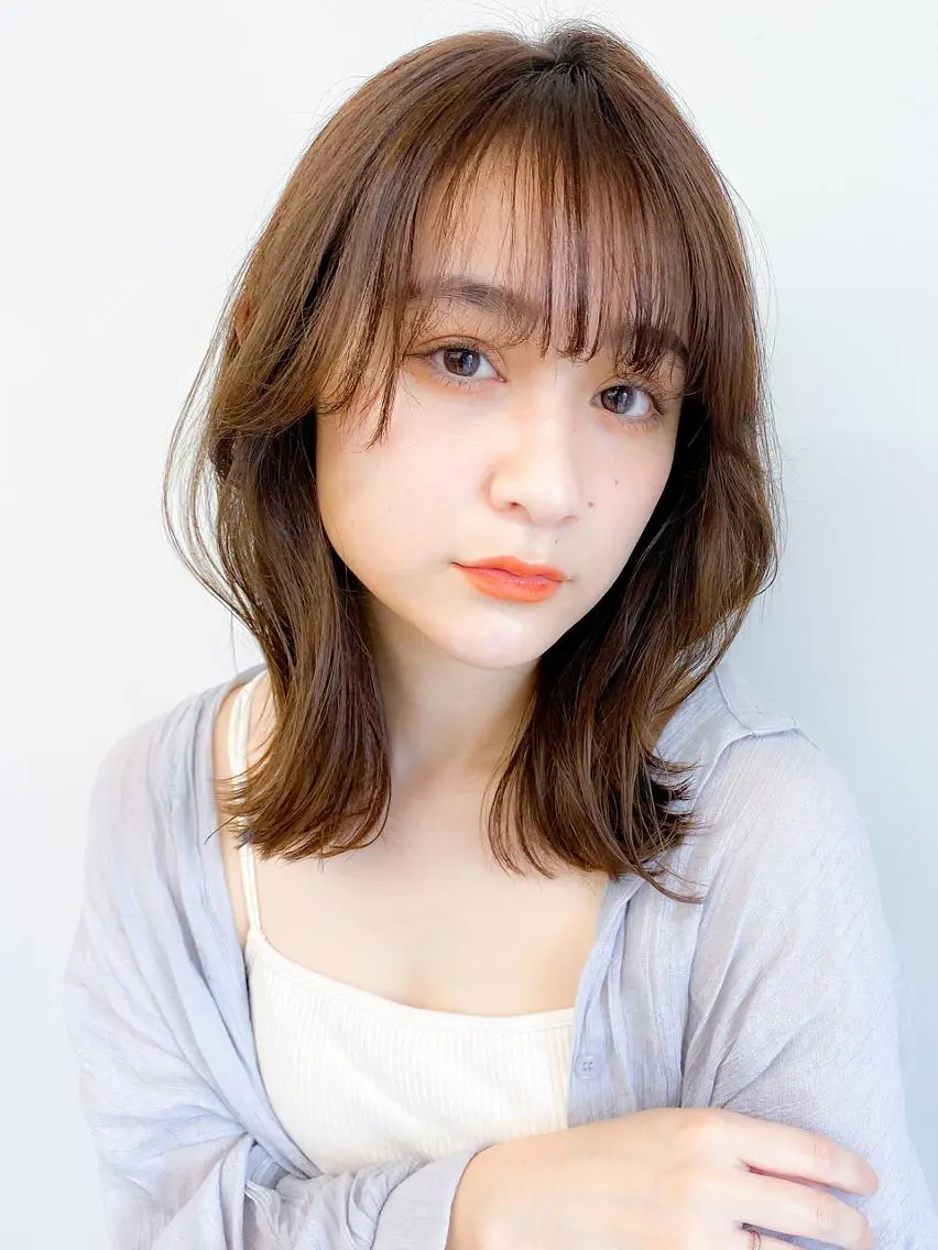 セミロング くびれヘア 韓国風ヘア レイヤーカット 小顔カット カット ヘアカラー トリートメント グレージュ×レイヤー 藤生 和宏のヘアスタイル