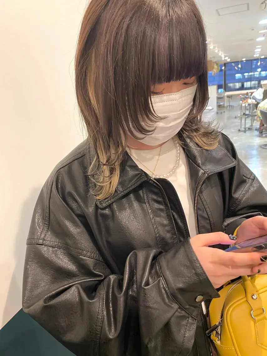 ミディアム ウルフカット 武内 凌 TELAHAIRのヘアスタイル
