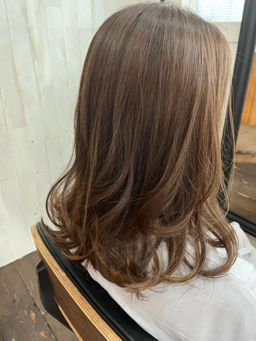 セミロング 紙屋 隼人のヘアスタイル