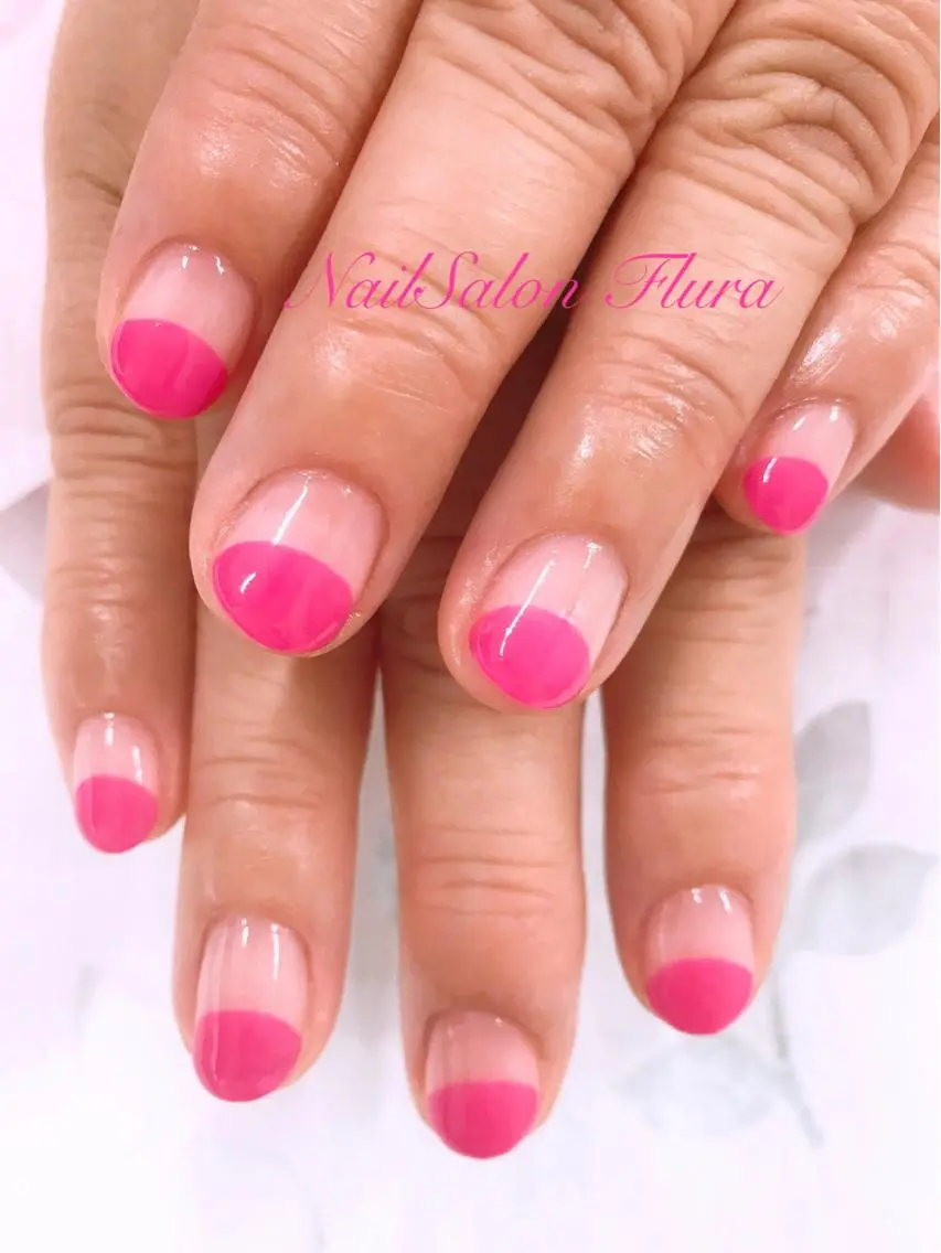ネイル NailSalon Fluraのネイルデザイン