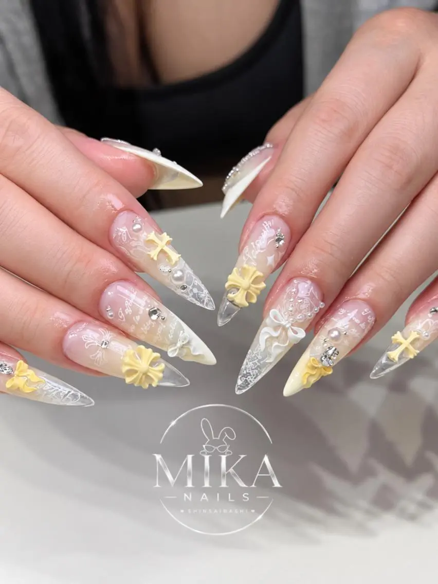 ネイル アートネイル チークネイル ドット フットネイル フレンチネイル ハンドネイル 🌷Luna Mika🌷のネイルデザイン