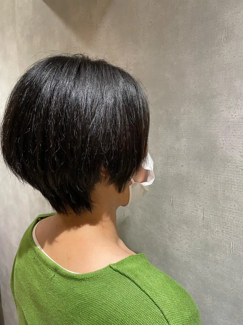 ショート 🐬脱白髪染めカラー 清水大世🐬のヘアスタイル
