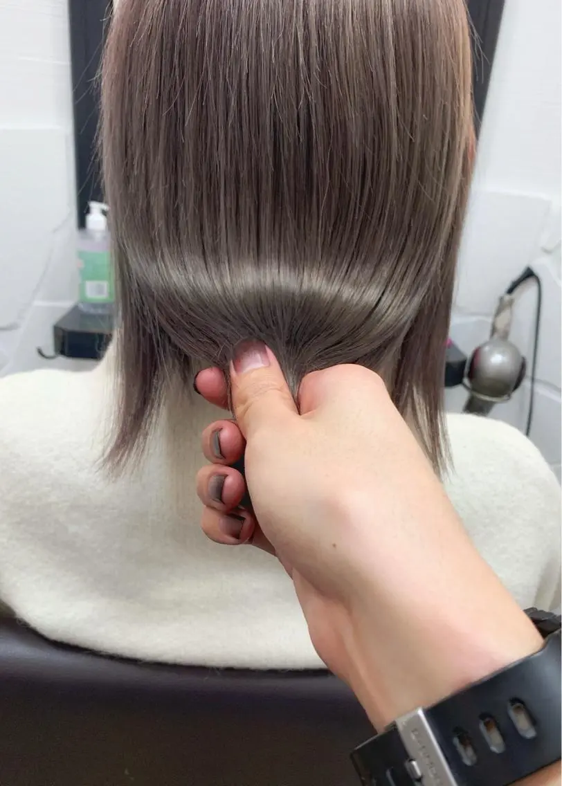 ミディアム カラー グレージュ ヘアカラー トリートメント 矢野 晃平のヘアスタイル