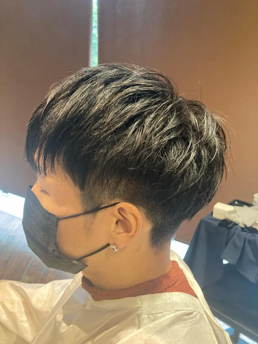 メンズ 曲がる縮毛矯正 LIBER 岩名のヘアスタイル