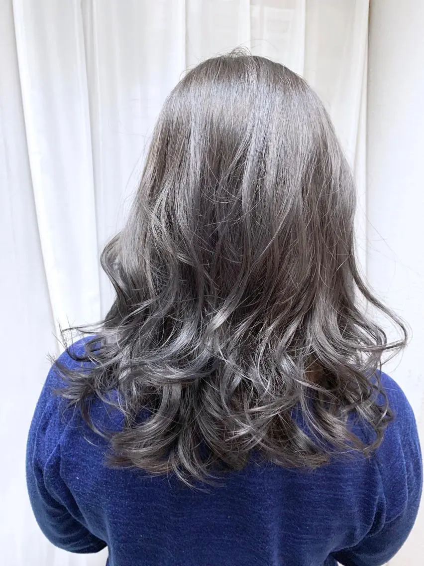 セミロング カラー パーマ ヘアアレンジ グレージュ ヘアカラー トリートメント 縮毛矯正/美髪 髪質改善/石田幸輔のヘアスタイル