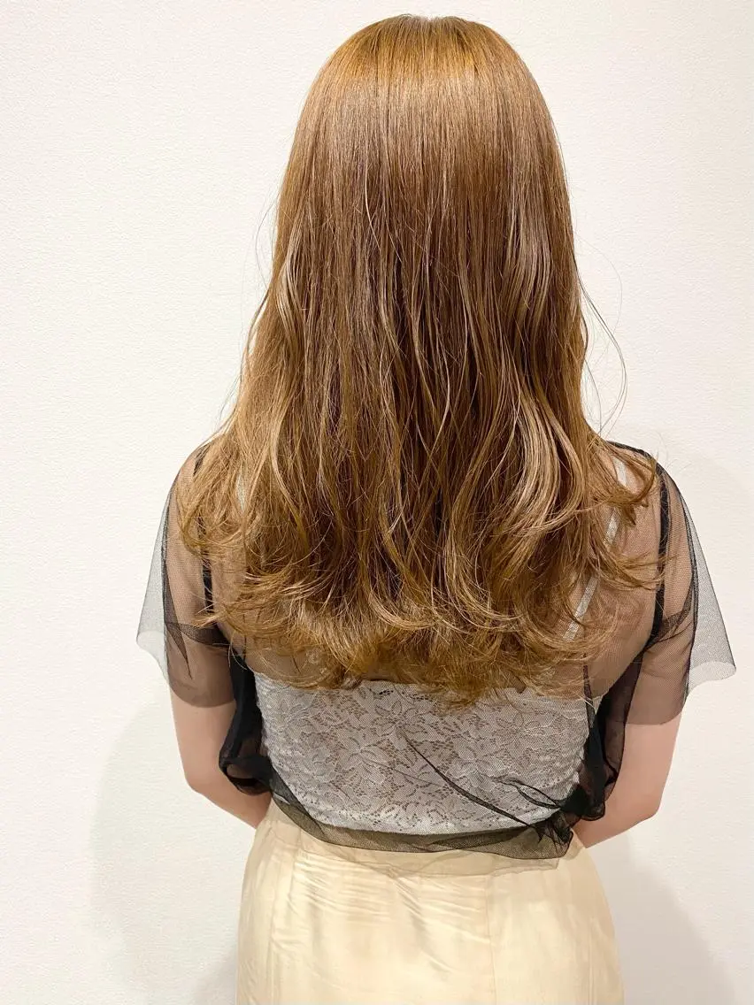 ロング カット ヘアカラー トリートメント MYRTLE TSUNODAのヘアスタイル