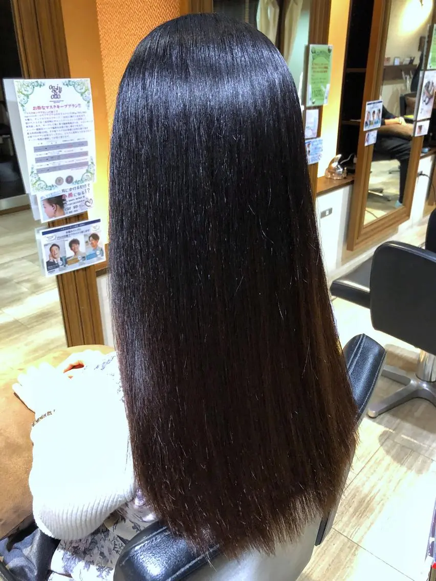 ロング カット 縮毛矯正 冨田 義智のヘアスタイル