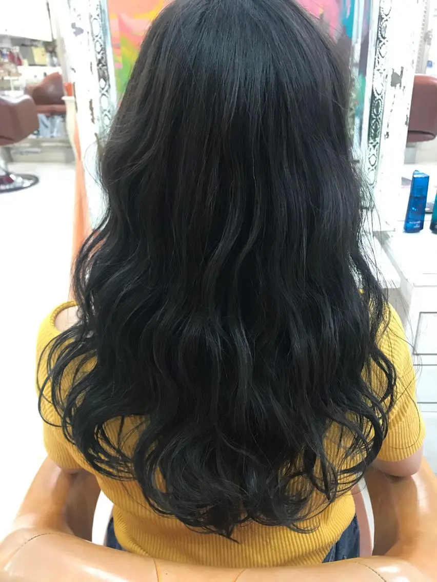 セミロング カラー パーマ カット トリートメント  大貫 茉央のヘアスタイル