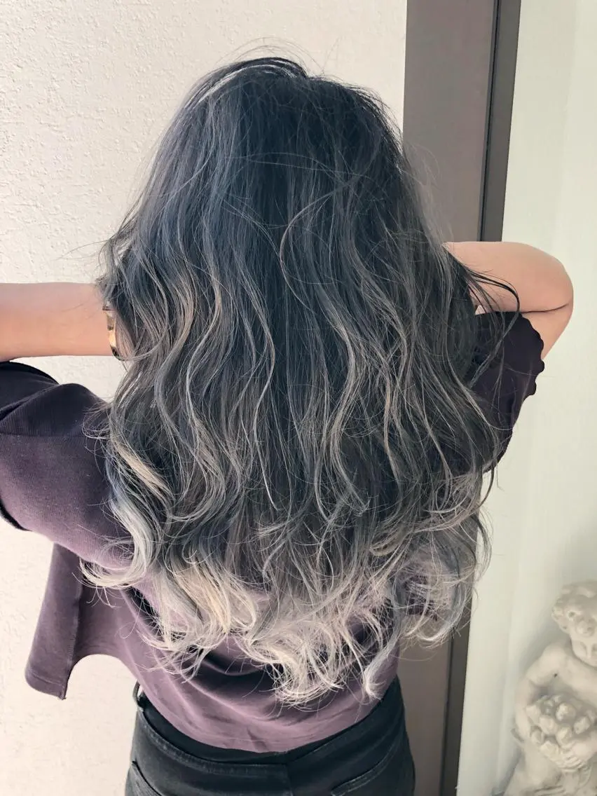 ロング カラー ヘアカラー トリートメント sato yoのヘアスタイル