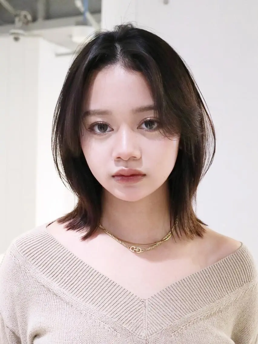 カラー ミディアム くびれヘア おくれ毛 カット ヘアカラー トリートメント ITbyALBUM 下北沢店のヘアスタイル