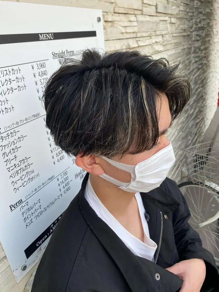 ショート パーマ メンズ センターパート メンズパーマ ニュアンスパーマ 塩谷黎✨イルミナ カラーメンズパーマ✨のヘアスタイル