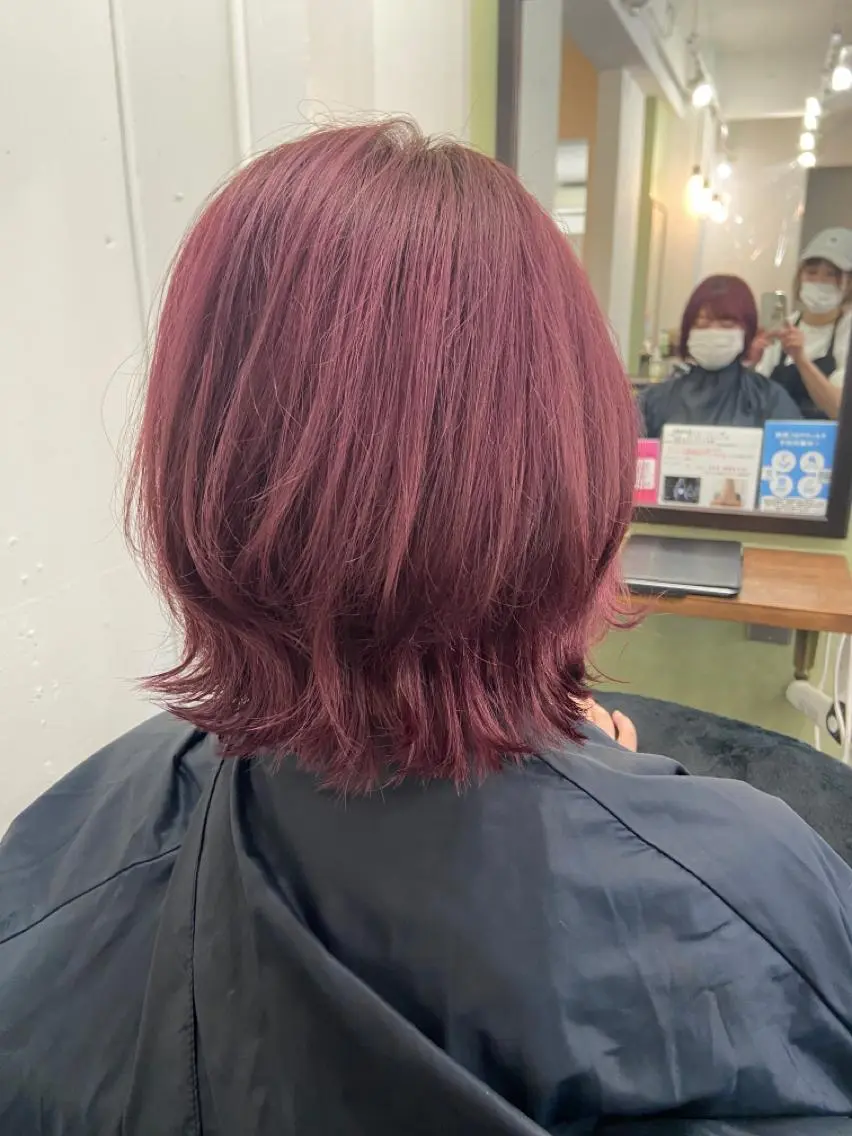 ミディアム カラー パーマ ヘアアレンジ メンズ キッズ ネイル マツエク・マツパ ピンクカラー カラーマツエク ピンク 春ネイル 久木原 ゆりのヘアスタイル
