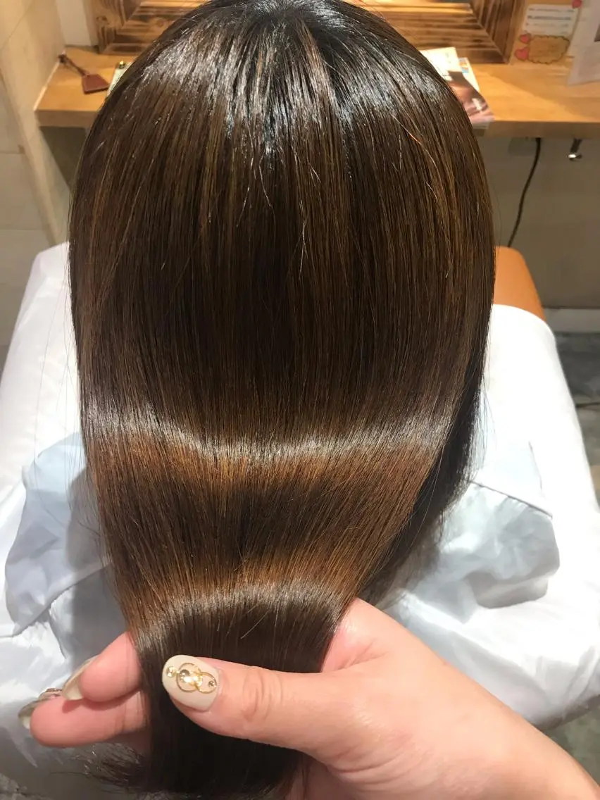 ショート カラー 髪質改善×矯正🫧 韓国ヘアasamiのヘアスタイル