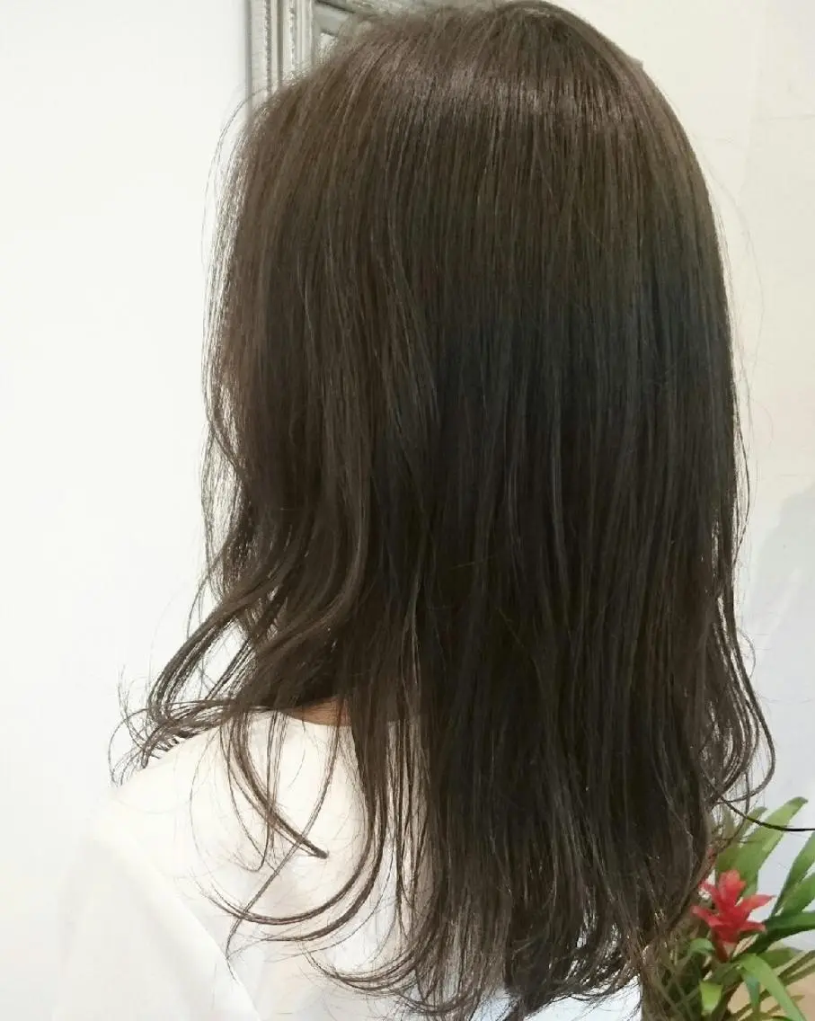 ロング カラー アッシュ ベージュカラー 山形 光輪子のヘアスタイル