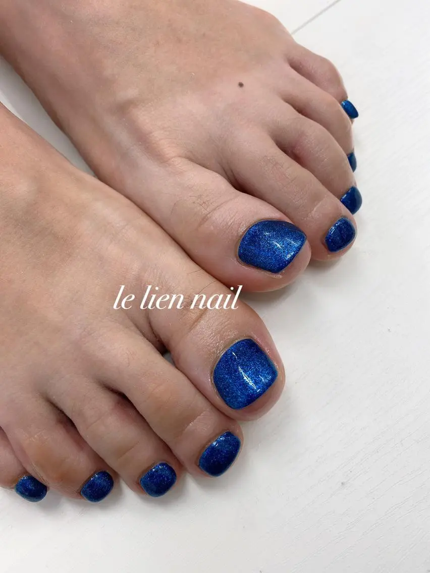 ネイル ブルー フットネイル ワンカラーネイル le lien nailのネイルデザイン
