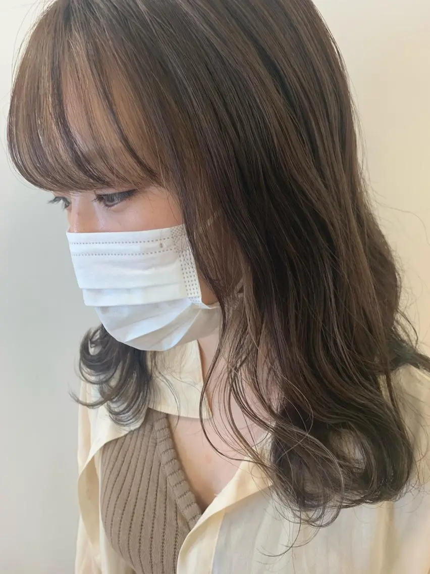 セミロング カラー 暖色/ブリーチカラー 🎀 M i k uのヘアスタイル