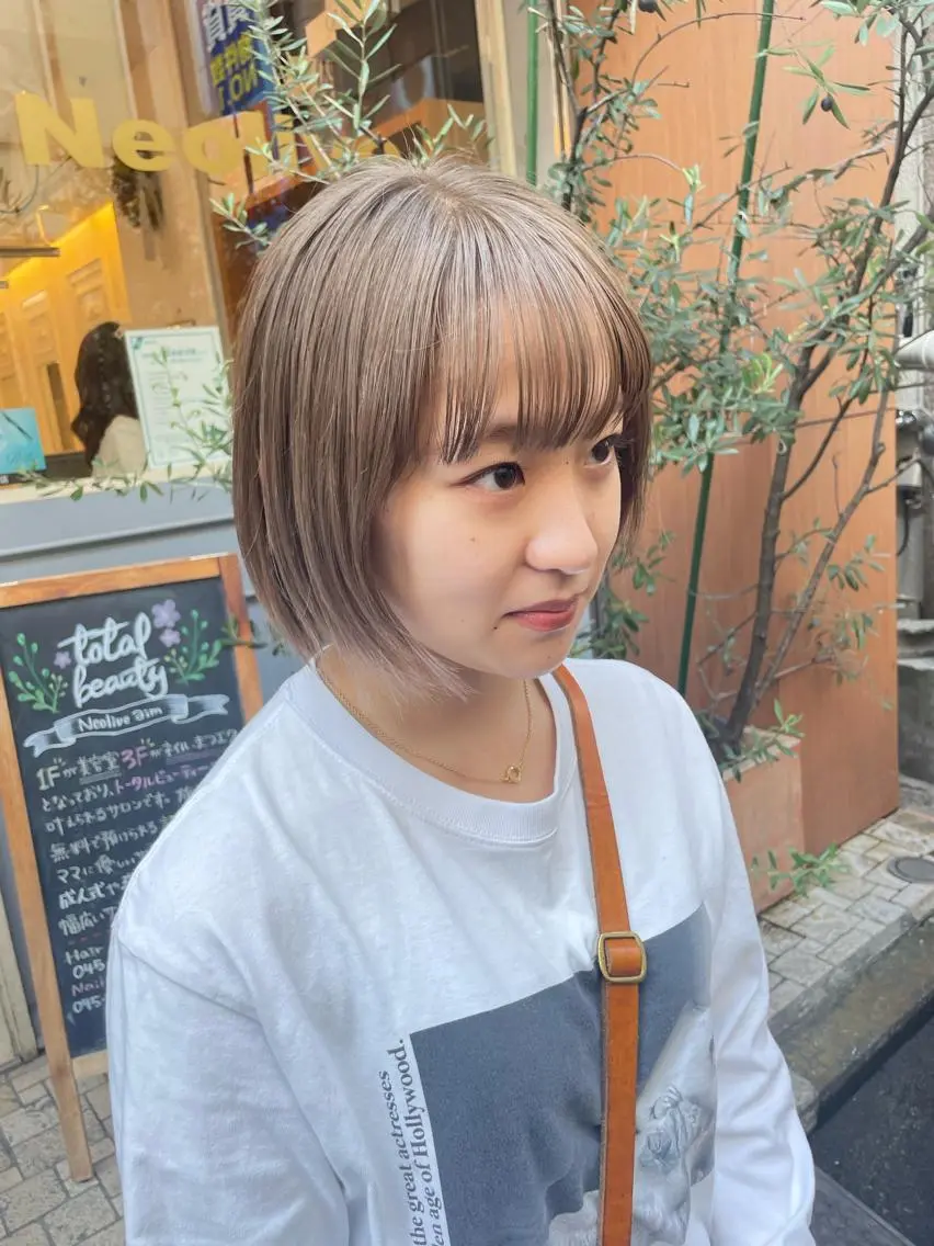 ショート カラー ショートボブ ベージュカラー ハイトーンカラー ボブ ショートヘア ヘアカラー トリートメント ヘッドスパ ✨カラー支持No.1 🧸ワキ カナコ🧸のヘアスタイル