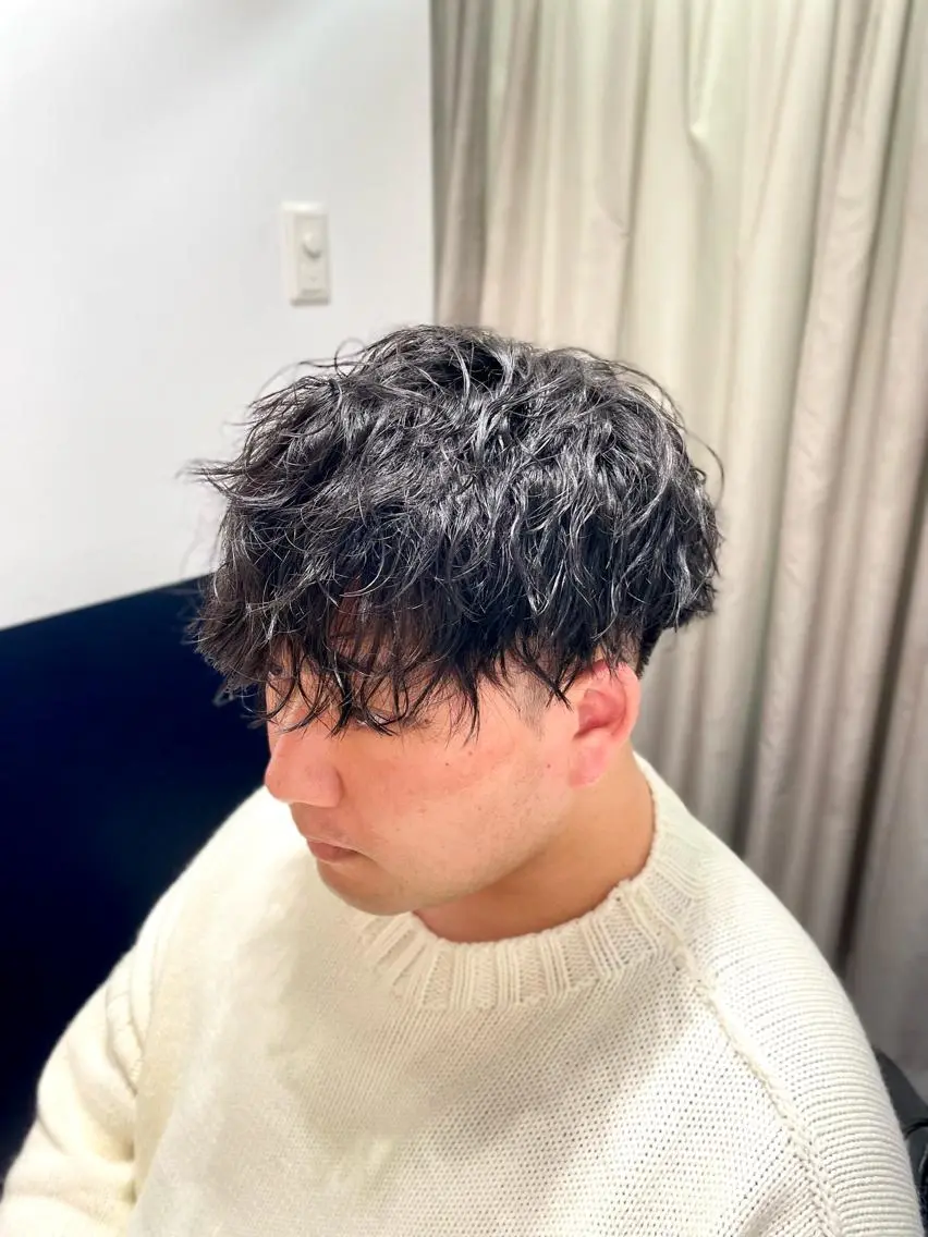 ショート パーマ メンズ メンズパーマ ツイストスパイラルパーマ スパイラルパーマ カット パーマ 銀座メンズカット/ 銀座メンズパーマ/のヘアスタイル