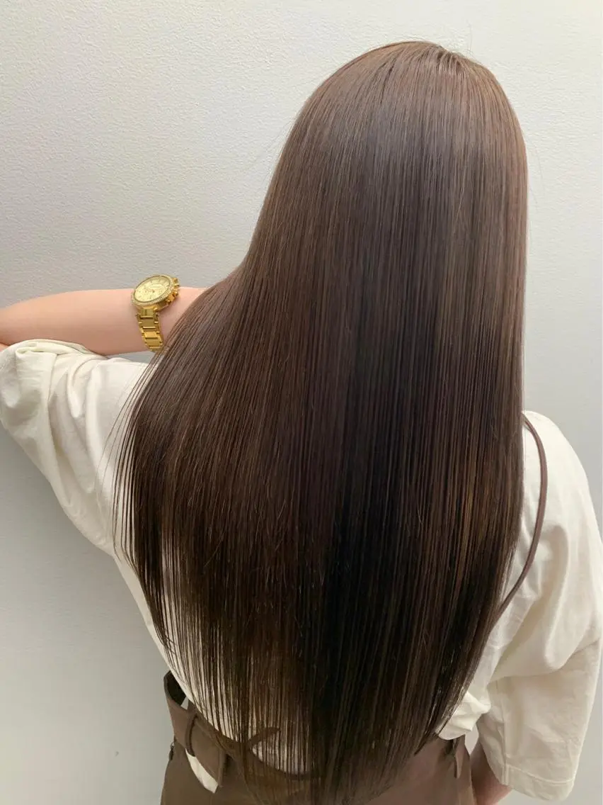 ロング 髪質改善 トリートメント レイヤーカット 早崎太生のヘアスタイル