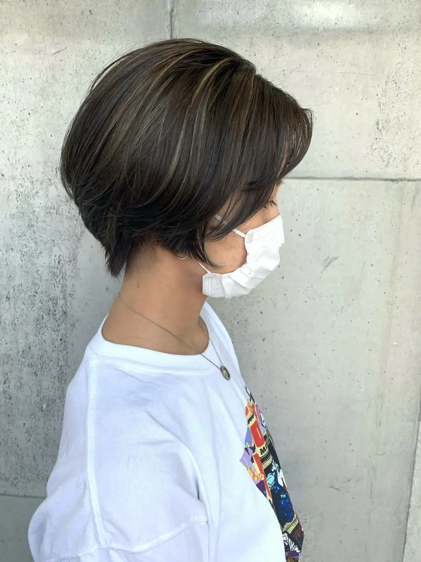 ショート ヘアカラー トリートメント 大内 志穂のヘアスタイル