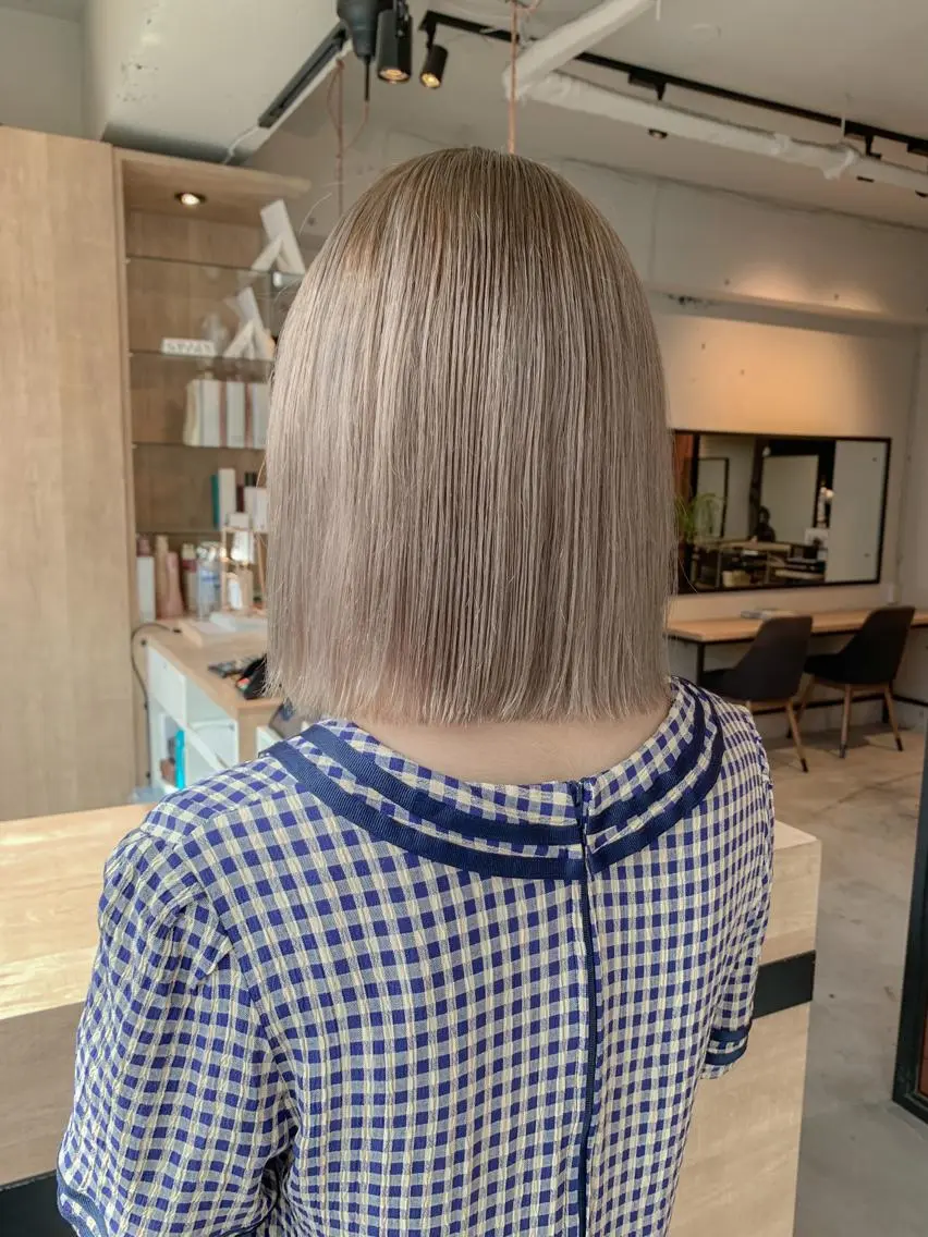 ショート カラー ヘアアレンジ ヘアカラー トリートメント yuka .のヘアスタイル