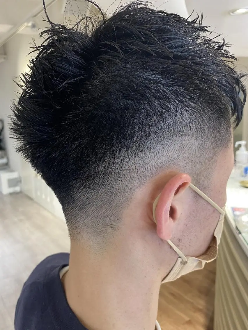 メンズ 刈り上げ カット ﾒﾝｽﾞ＆ｼｮｰﾄ LEA山村真史のヘアスタイル