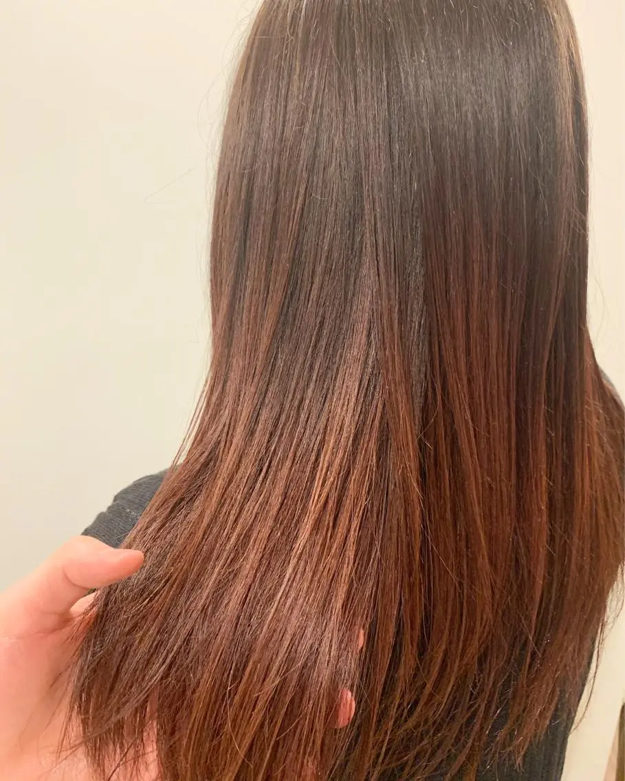 カラー グラデーションカラー イルミナカラー 杉山 憂人のヘアスタイル