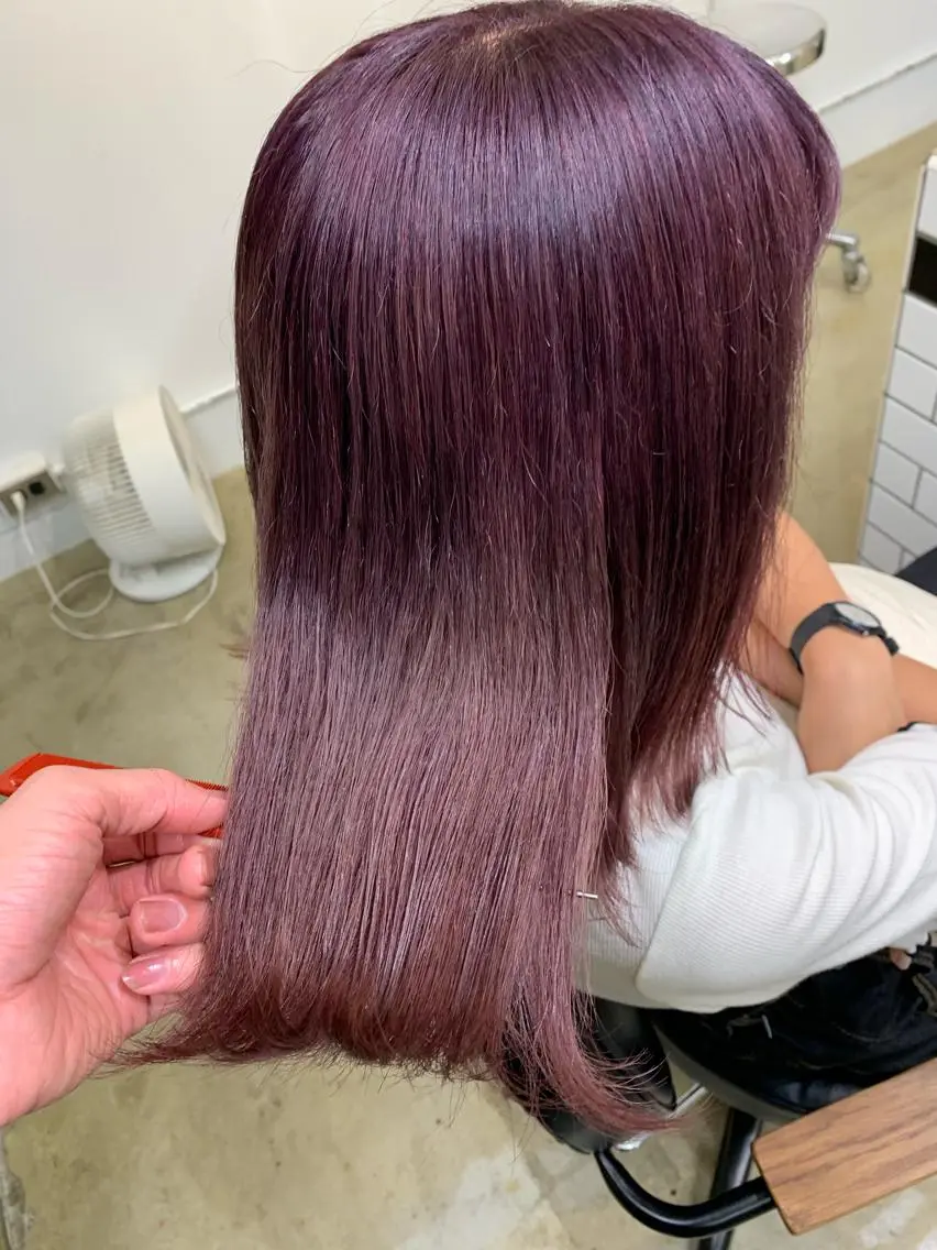 ミディアム カラー ブリーチ トリートメント トップ スタイリストのヘアスタイル