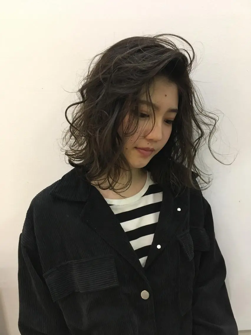 カラー ハイライトカラー ヘアカラー トリートメント 坂上 岳のヘアスタイル