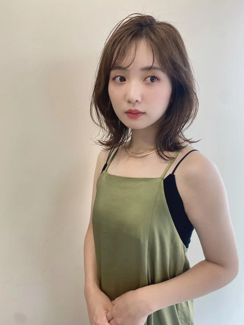 ミディアム 鎌倉 彩のヘアスタイル