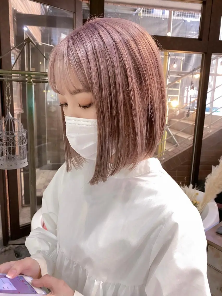ショート 柔らかベージュ 🤎YUKAのヘアスタイル