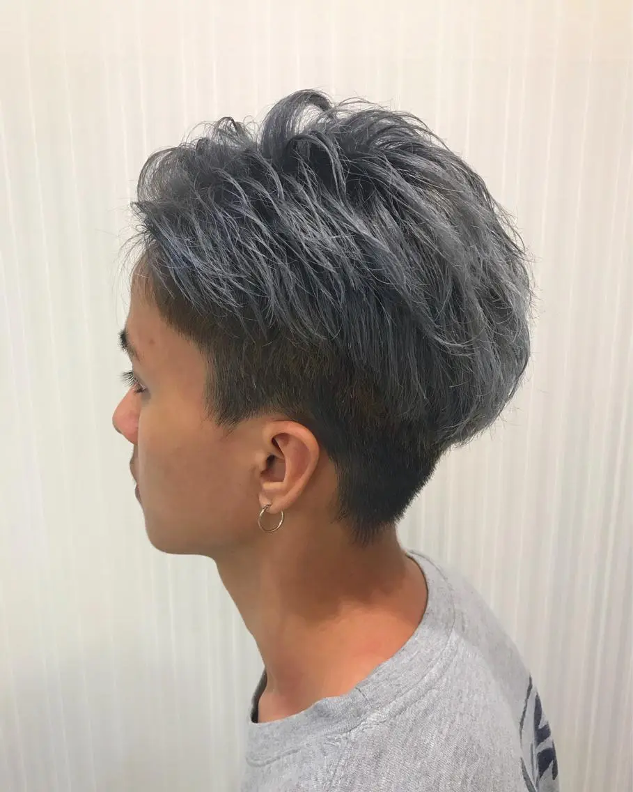 ショート カラー メンズ アッシュ シルバー シルバーアッシュ 中川 拓弥のヘアスタイル