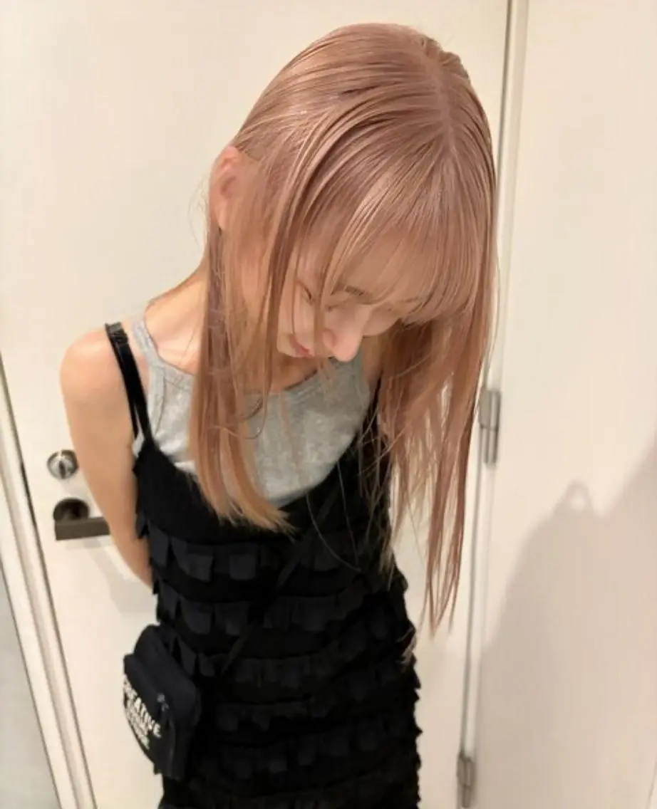 ミディアム ヘアカラー LINDOTOKYO 梅田店のヘアスタイル
