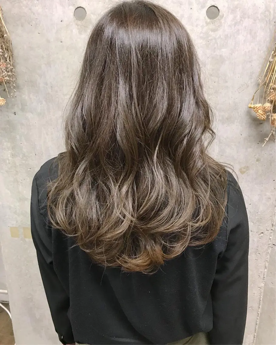 ロング カラー ヘアアレンジ アッシュ ベージュカラー Satsuki ✂︎♡のヘアスタイル