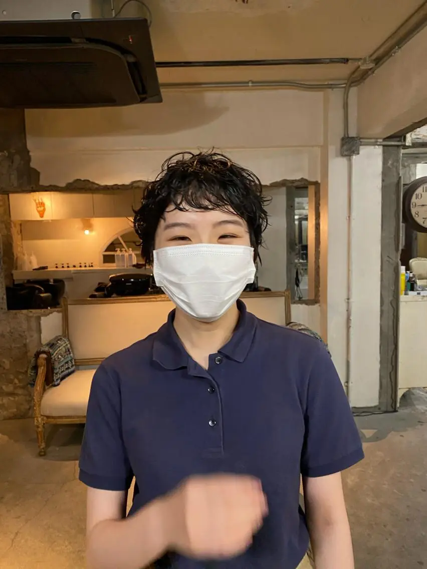 ショート パーマ オン眉 お任せヘア☘️☘️ 及川渚のヘアスタイル