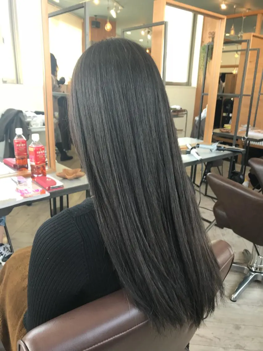 セミロング 豊中駅3分eha レッスンモデルのヘアスタイル