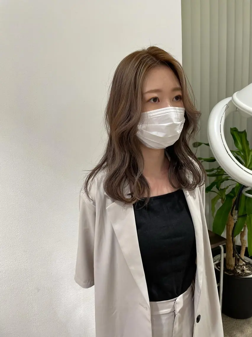 セミロング 似合わせカット 迫留由弥のヘアスタイル