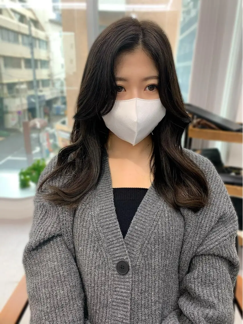 セミロング カラー パーマ ヘアアレンジ メンズ キッズ マツエク・マツパ アイブロウ カット 縮毛矯正 レイヤーカット/ 巻ける縮毛矯正のヘアスタイル