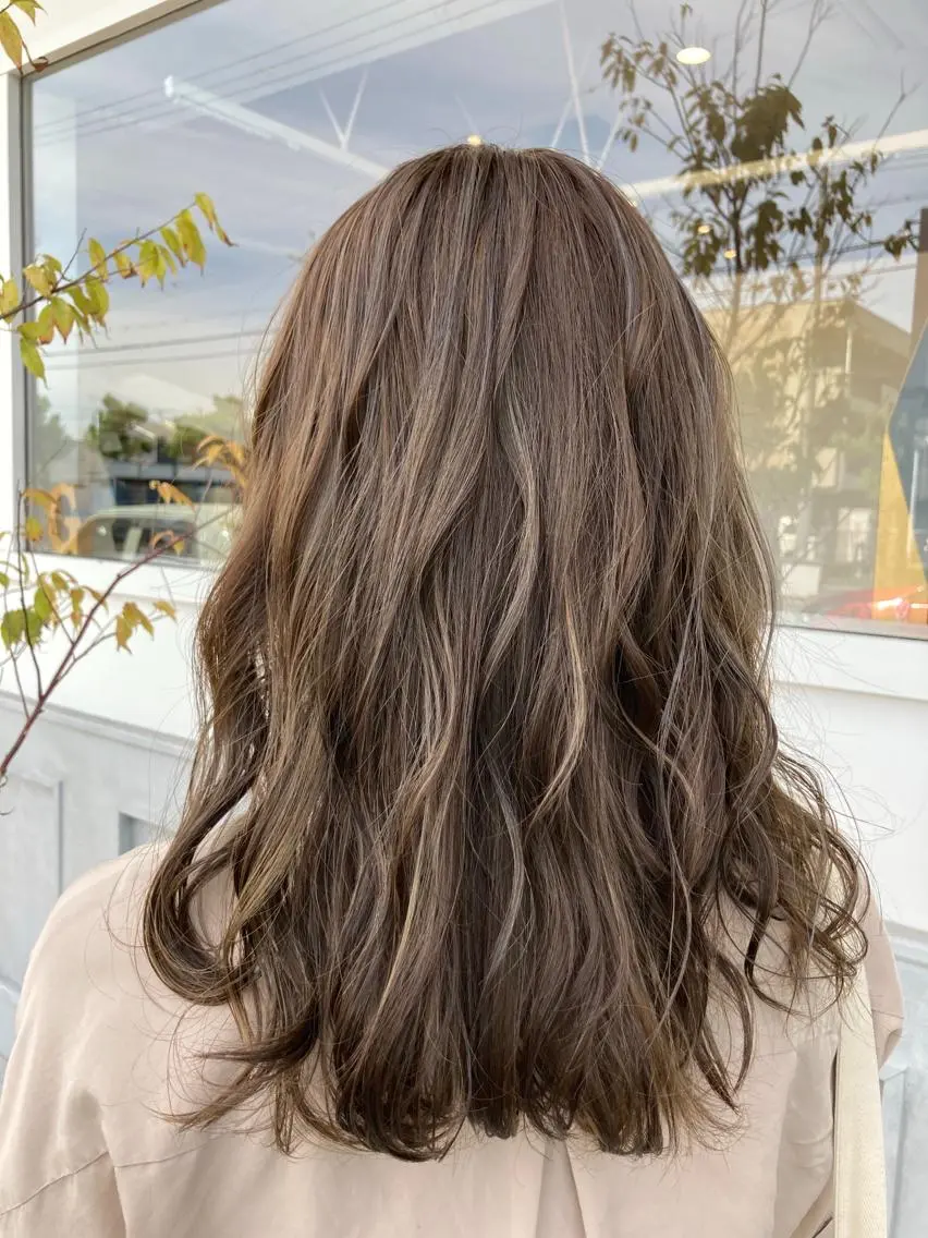 カラー mu ku.のヘアスタイル