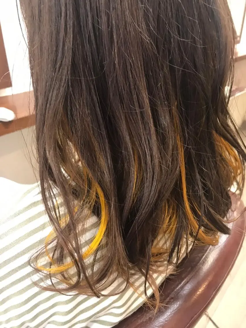 ミディアム カラー インナーカラー chill out 南塚口本店のヘアスタイル