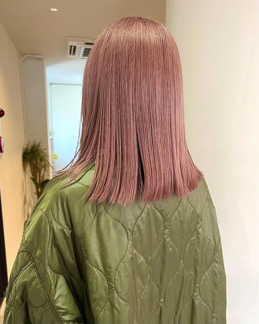 ミディアム カラー ベージュカラー ミルクティーベージュ ピンクカラー RAIMA ケアハイトーンのヘアスタイル