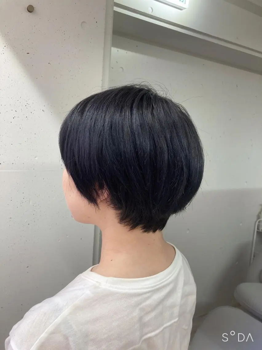 ショート カラー ブルーカラー ブルージュ ショートヘア カット ヘアカラー 🦄💒💓齎藤 七海子🦄💒💓の眉毛・アイブロウイメージ