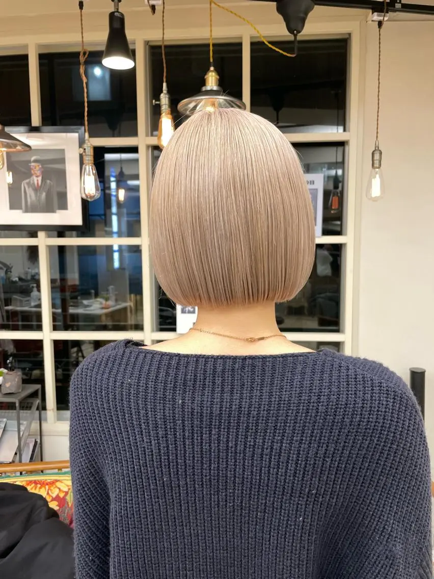 セミロング 失敗しないハイトーン ✨ミルクティー/ミワのヘアスタイル